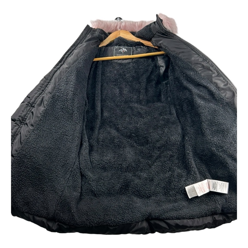 Arctic Squad Kids Puffer Jacket – Size 12 – Black with Faux Fur Hood pre-loved - Picture 9 of 12